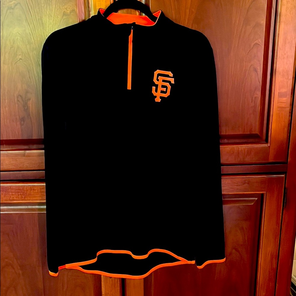 Fanatics Black and Orange Pullover